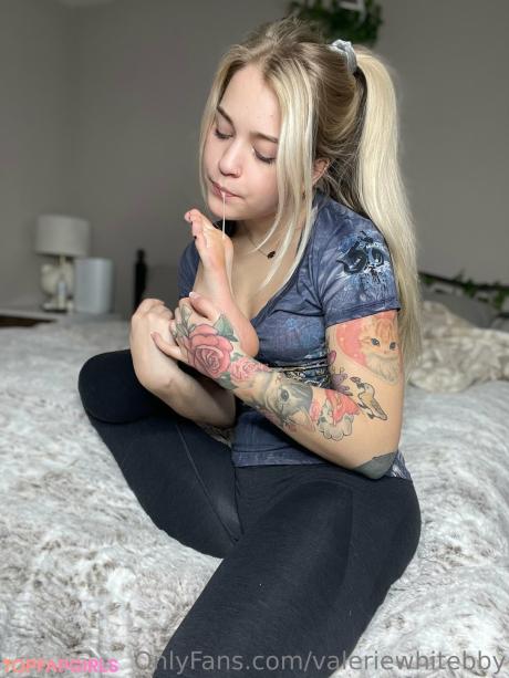 Valerie nude leaked OnlyFans photo #159