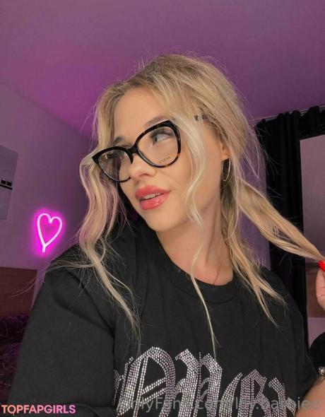 Heheh0 nude leaked OnlyFans photo #10