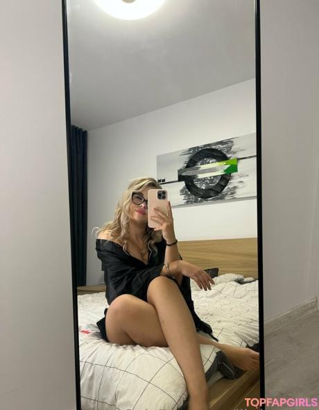 Heheh0 nude leaked OnlyFans photo #14