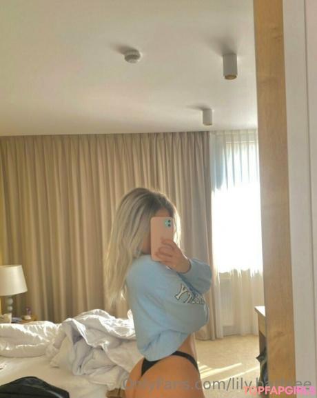 Heheh0 nude leaked OnlyFans photo #25