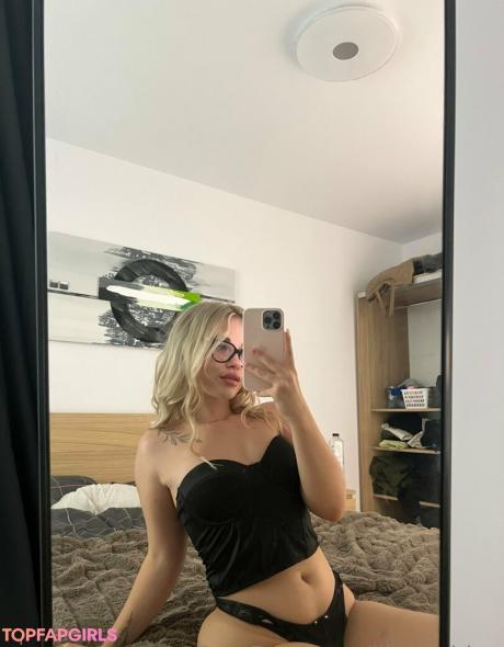 Heheh0 nude leaked OnlyFans photo #72