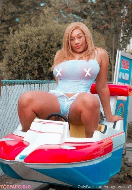 Yungmedusa7 nude leaked OnlyFans photo #30
