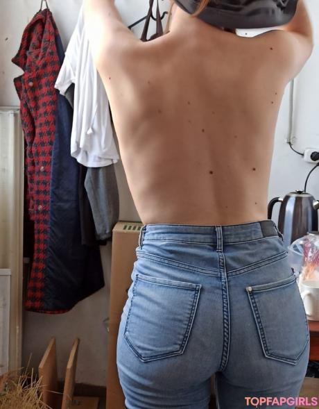 Lilya0o nude leaked OnlyFans photo #13