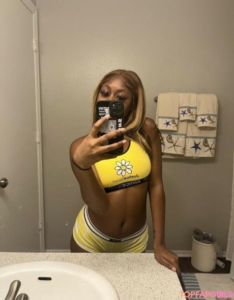 Thatbrxt00 nude leaked OnlyFans photo #7