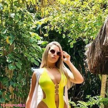 Larissa nude leaked OnlyFans photo #22