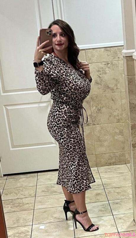 Sarah nude leaked OnlyFans photo #14