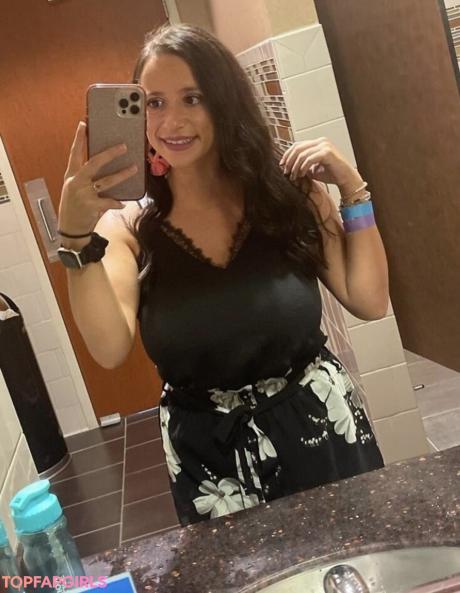 Sarah nude leaked OnlyFans photo #3