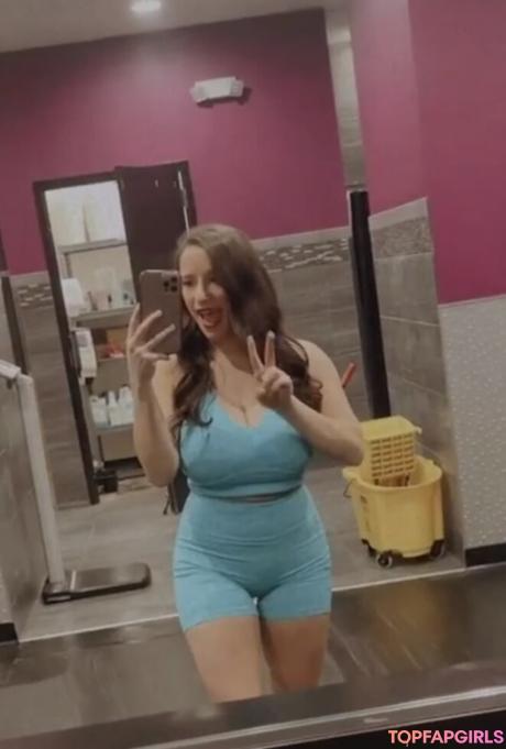 Sarah nude leaked OnlyFans photo #9