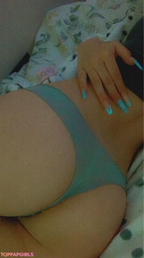 Arianna nude leaked OnlyFans photo #11