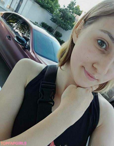 Aprilrae nude leaked OnlyFans photo #3