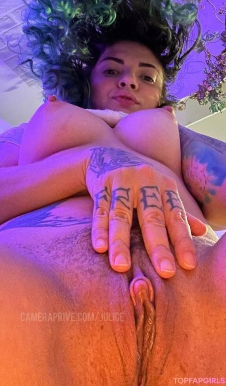Julia nude leaked OnlyFans photo #45