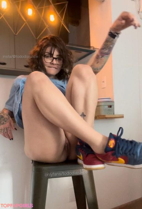 Julia nude leaked OnlyFans photo #5