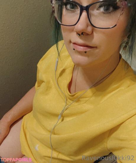 Ravenousrikki92 nude leaked OnlyFans photo #5