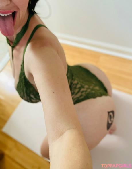Sofia nude leaked OnlyFans photo #5