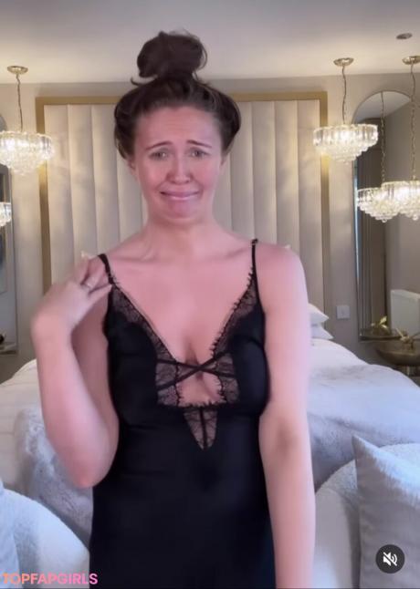 Charlotte nude leaked OnlyFans photo #5