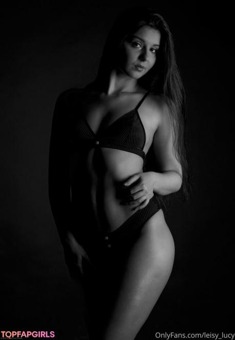 Leisy nude leaked OnlyFans photo #35
