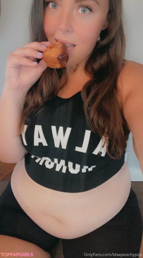 Bbwpeachypop nude leaked OnlyFans photo #24