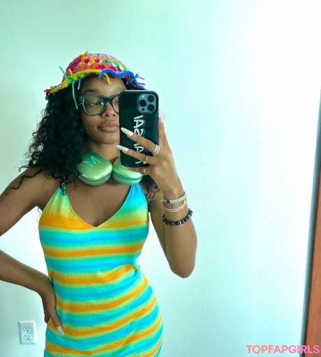 Marsai nude leaked OnlyFans photo #19