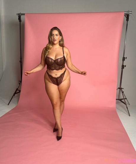 Joann nude leaked OnlyFans photo #16
