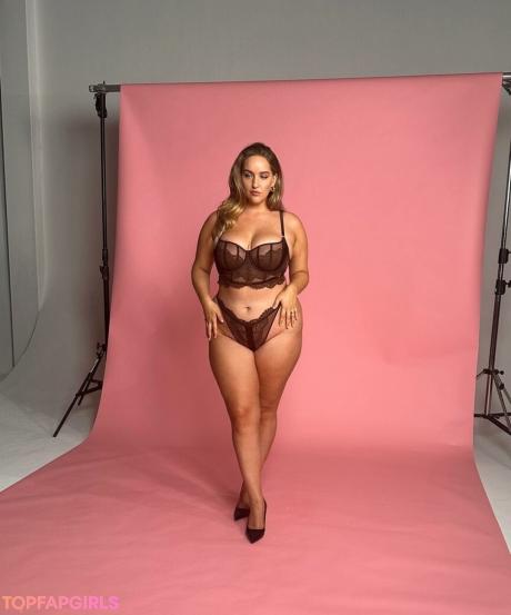 Joann nude leaked OnlyFans photo #18