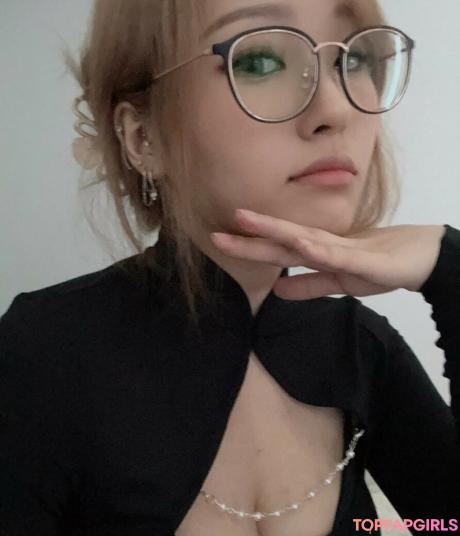 YoonHyoonAikuros nude leaked OnlyFans photo #13