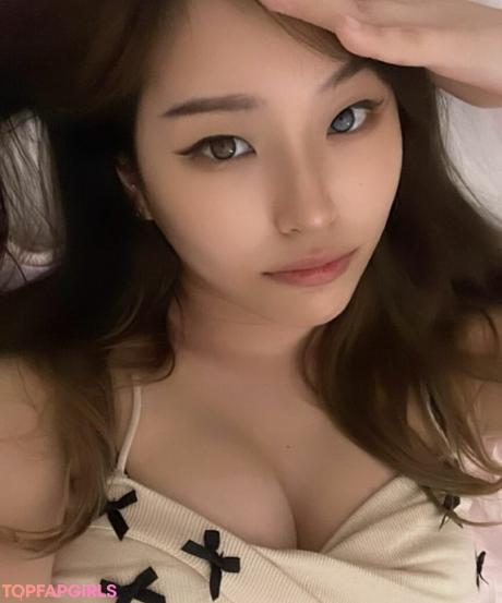YoonHyoonAikuros nude leaked OnlyFans photo #2