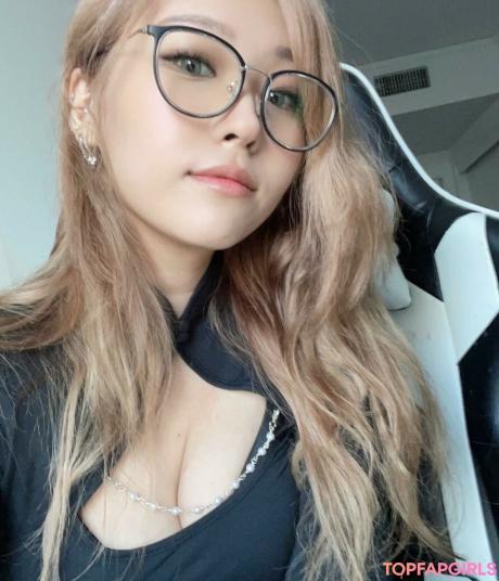 YoonHyoonAikuros nude leaked OnlyFans photo #53