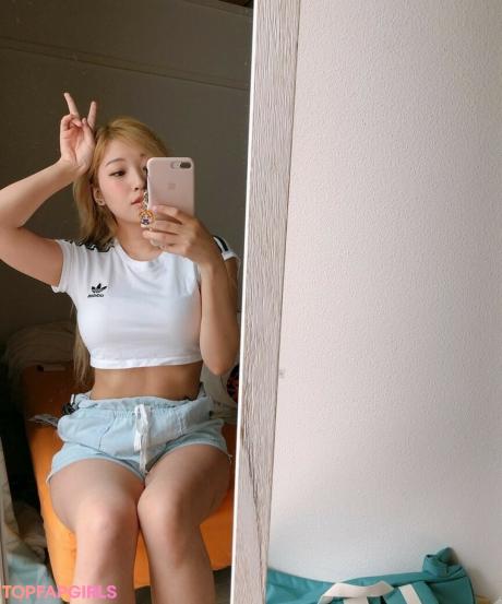 YoonHyoonAikuros nude leaked OnlyFans photo #87