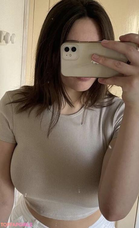 Clarisse nude leaked OnlyFans photo #7
