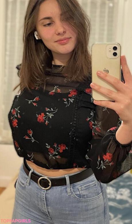 Clarisse nude leaked OnlyFans photo #8