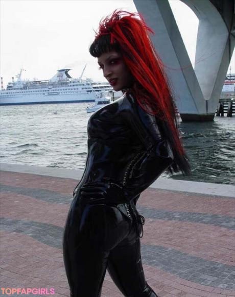 RubberDoll nude leaked OnlyFans photo #327
