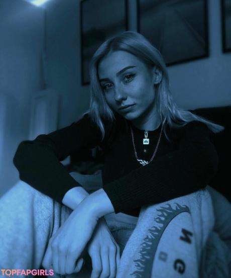 Veylaneey nude leaked OnlyFans photo #21