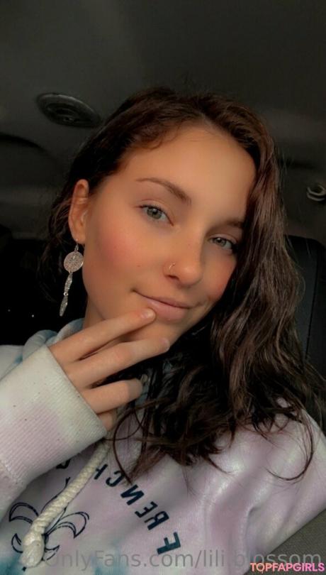 Lili.blossom nude leaked OnlyFans photo #25