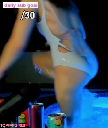 Nadia nude leaked OnlyFans photo #19