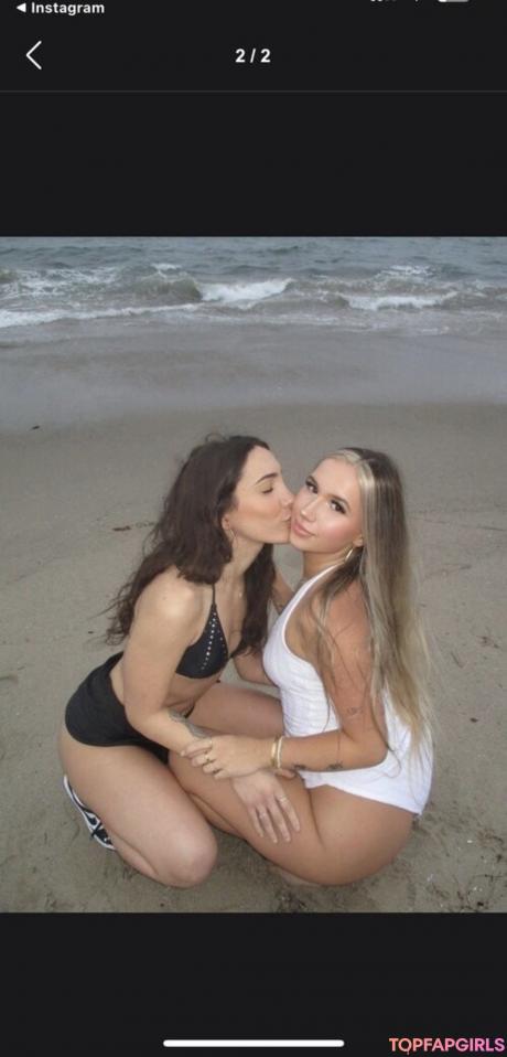 Nadia nude leaked OnlyFans photo #38
