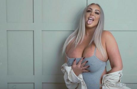Princess nude leaked OnlyFans photo #219