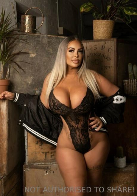 Princess nude leaked OnlyFans photo #319