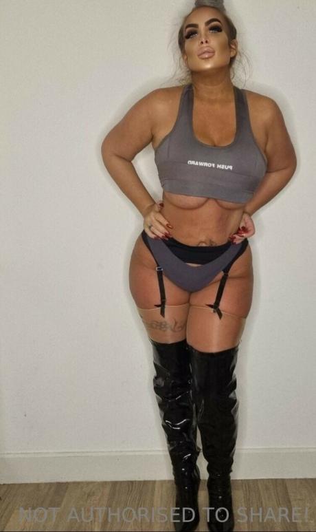 Princess nude leaked OnlyFans photo #78