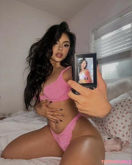 Evelyn nude leaked OnlyFans photo #6