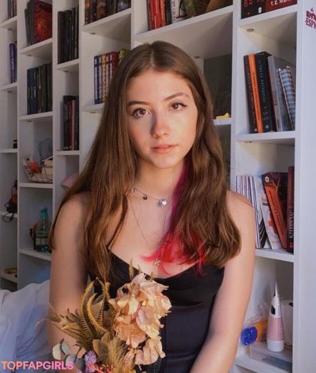 Sofia nude leaked OnlyFans photo #10