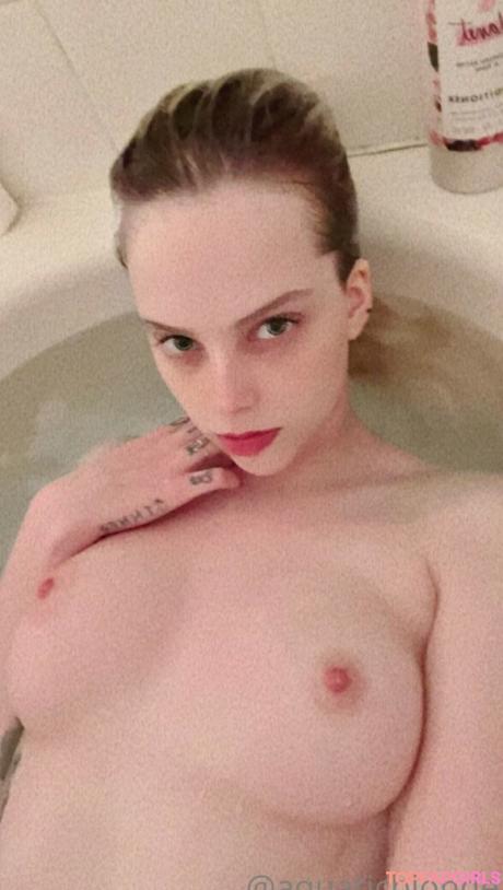 Porcelainblues nude leaked OnlyFans photo #28