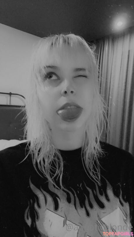 Porcelainblues nude leaked OnlyFans photo #31