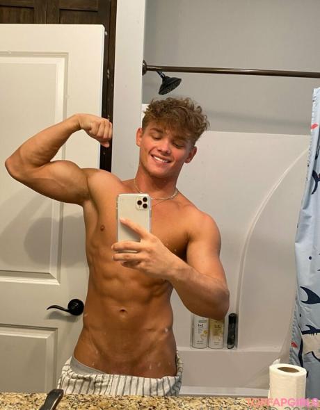 Taylorsfree nude leaked OnlyFans photo #30