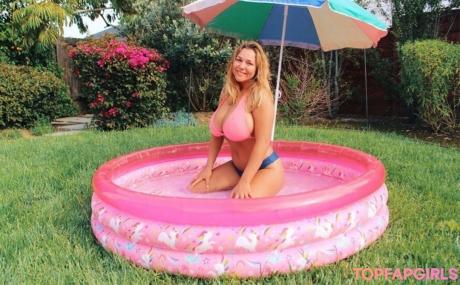 Julia nude leaked OnlyFans photo #31