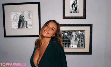 Julia nude leaked OnlyFans photo #98