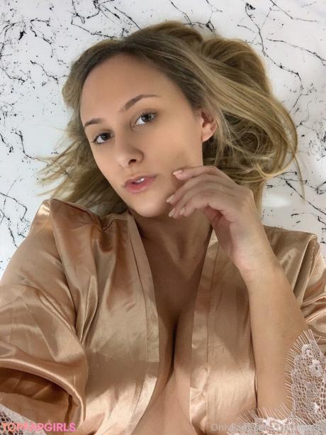 Brianna nude leaked OnlyFans photo #29