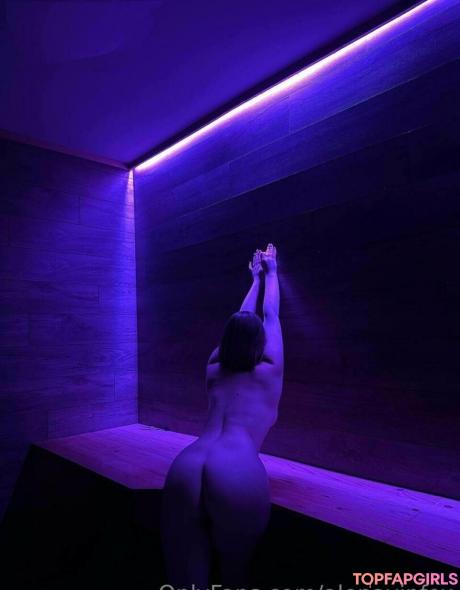Alenavipfox nude leaked OnlyFans photo #1