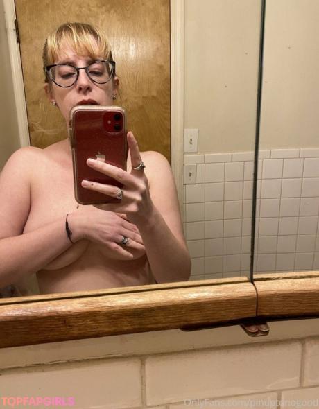 Kitty nude leaked OnlyFans photo #3