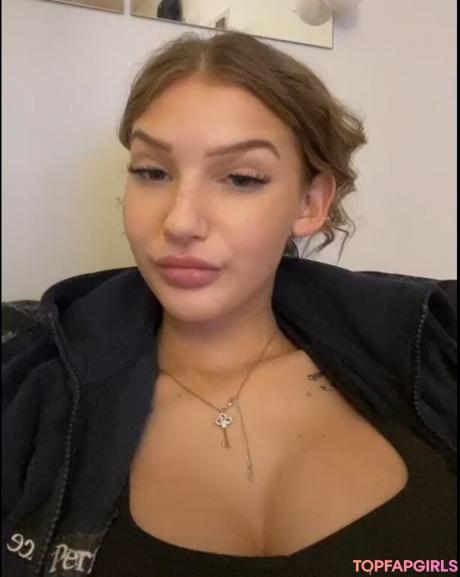 Nelldelli nude leaked OnlyFans photo #12
