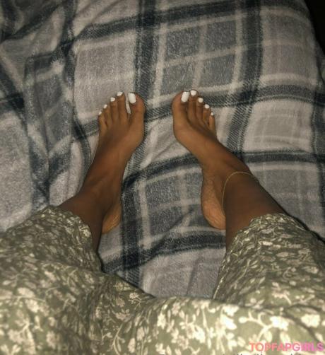Allhailrgoddess nude leaked OnlyFans photo #16